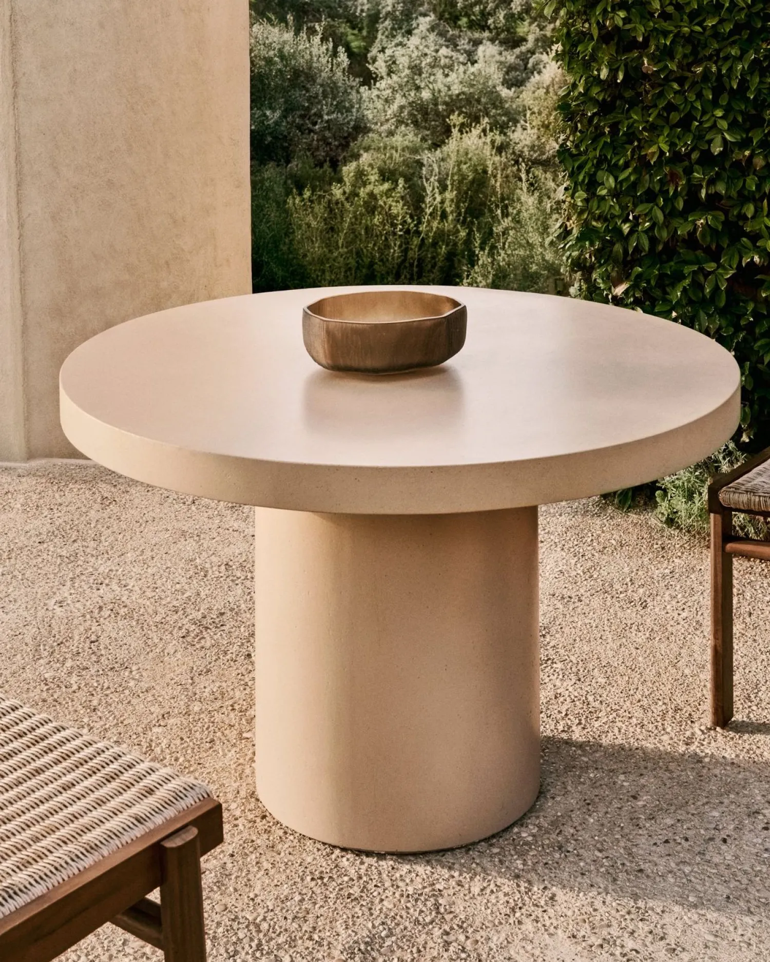 Tuintafels|Ronde Eettafels-Kave Home Aiguablava Tuintafel Beige