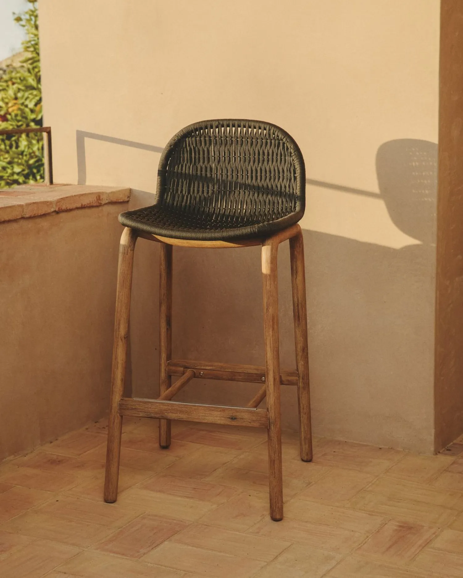 Tuinstoelen-Kave Home Alipa Tuin Barkruk Antraciet