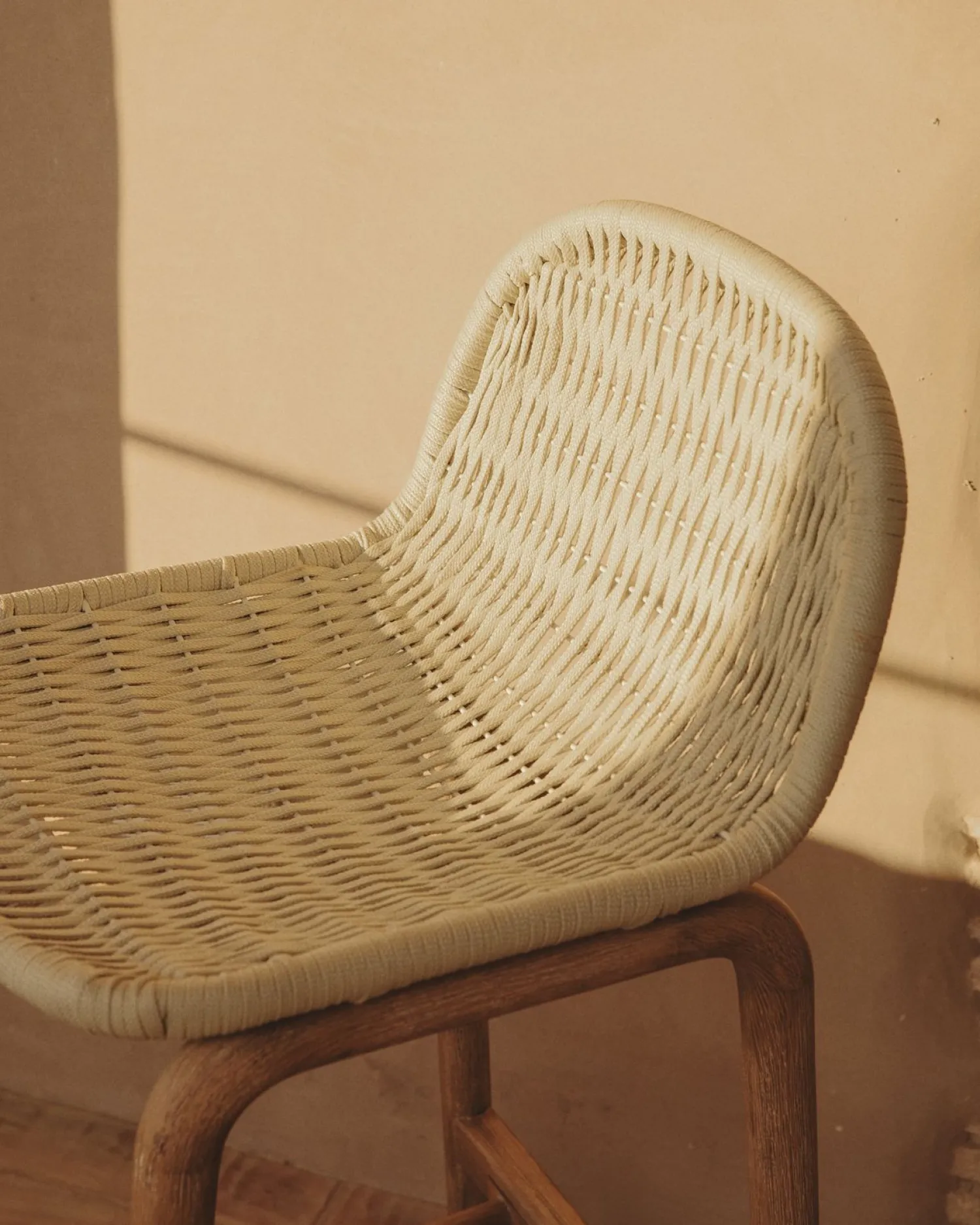 Tuinstoelen-Kave Home Alipa Tuin Barkruk Ecru