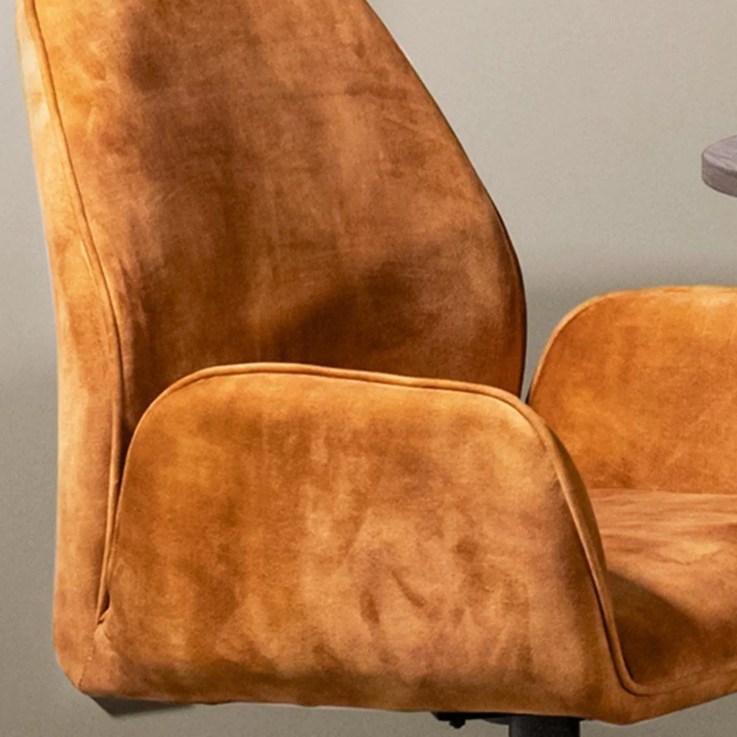 Draaibare Eetkamerstoelen|Eetkamerstoelen Met Armleuning-Eijerkamp Collectie Amira Eetkamerstoel Gold