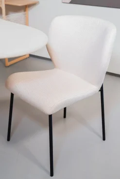 Eetkamerstoelen Zonder Armleuning-Eijerkamp Collectie Andrew Eetkamerstoel Beige