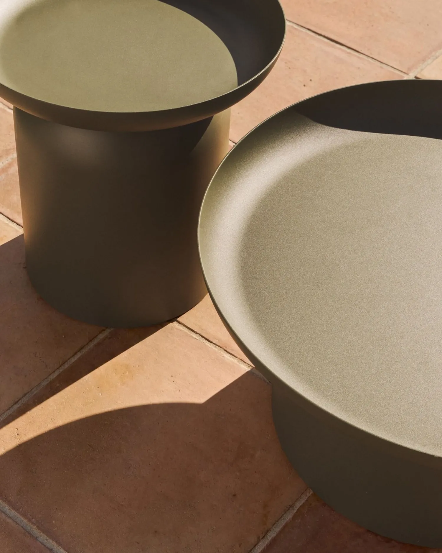 Tuintafels-Kave Home Arcola Bijzettafel Groen