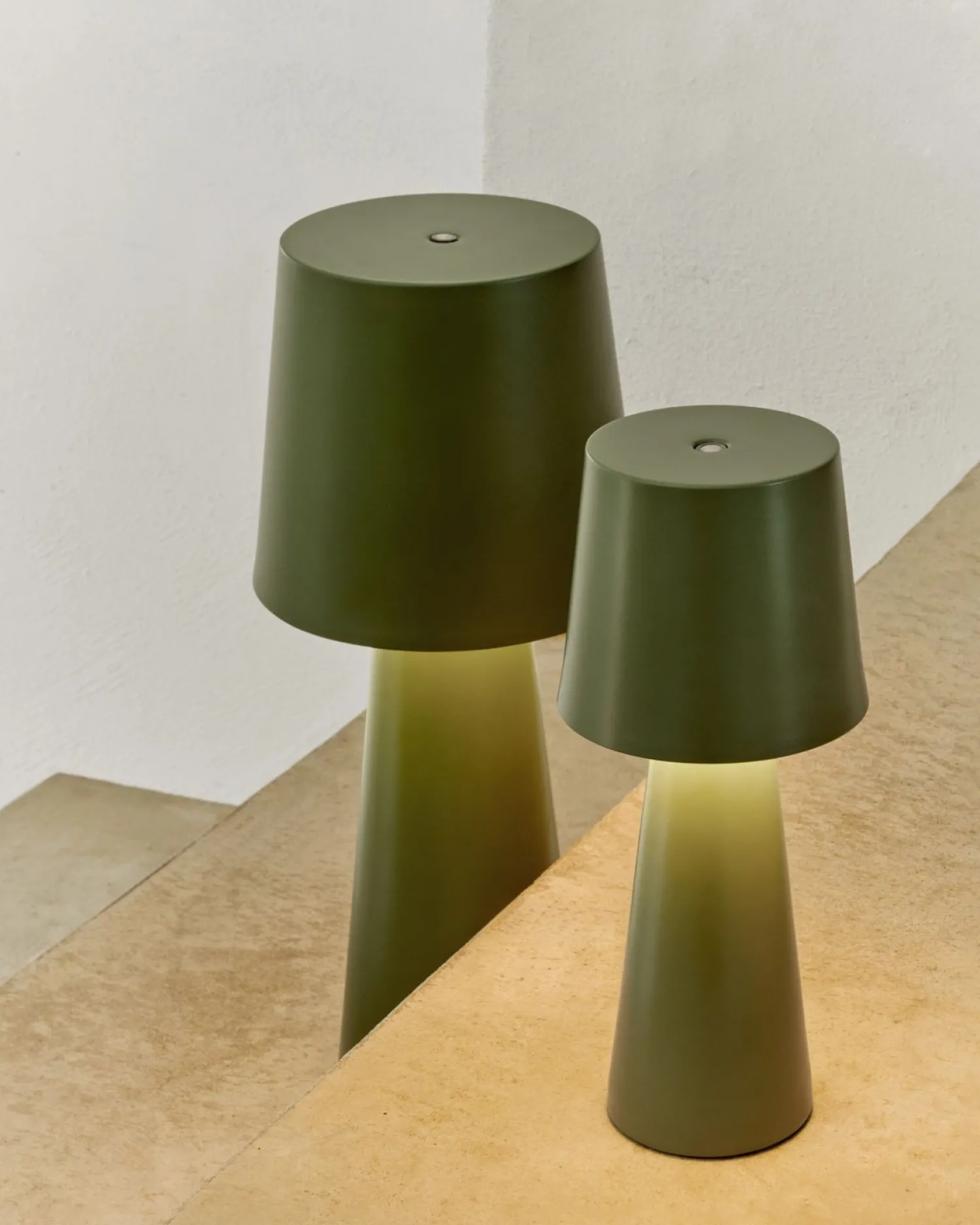 Moderne Tafellampen|Tafellampen-Kave Home Arenys Kleine Tafellamp Groen