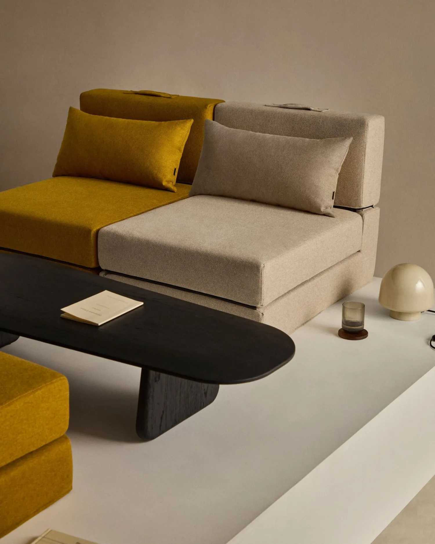 Slaapbanken|Slaapbanken-Kave Home Arty Poefbed Beige