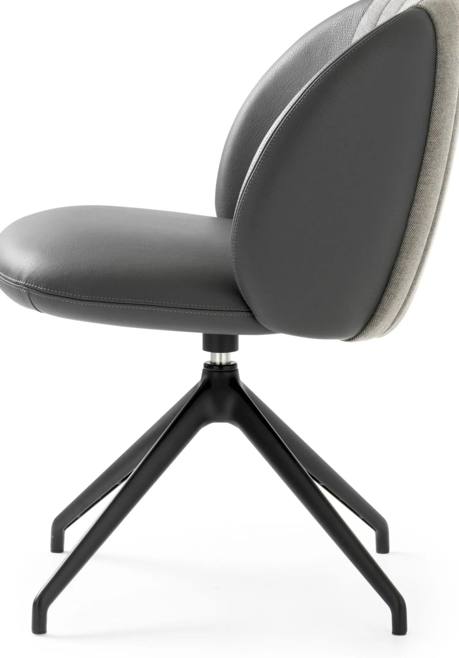 Design Stoelen|Eetkamerstoelen Met Wieltjes-Leolux Baani Eetkamerstoel Cognac