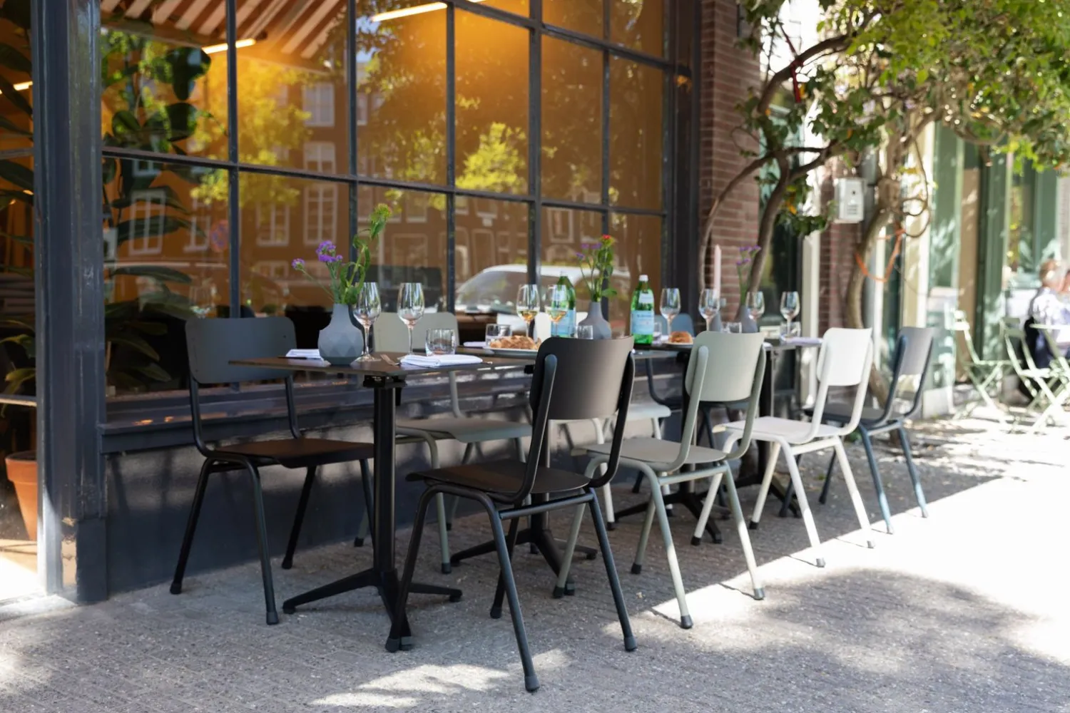 Tuinstoelen-Zuiver Back to School (set van 2) Tuinstoel Black