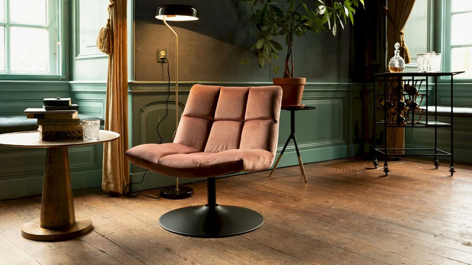 Draaifauteuils-Dutchbone Bar velvet Fauteuil Old Pink