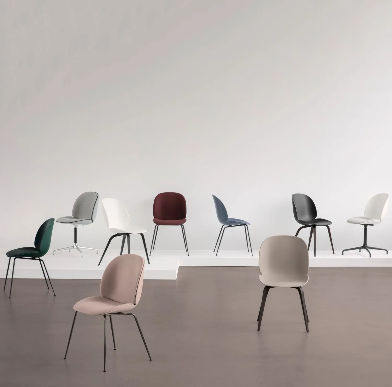 Design Stoelen|Kuipstoelen-GUBI Beetle Eetkamerstoel Light Bouclé
