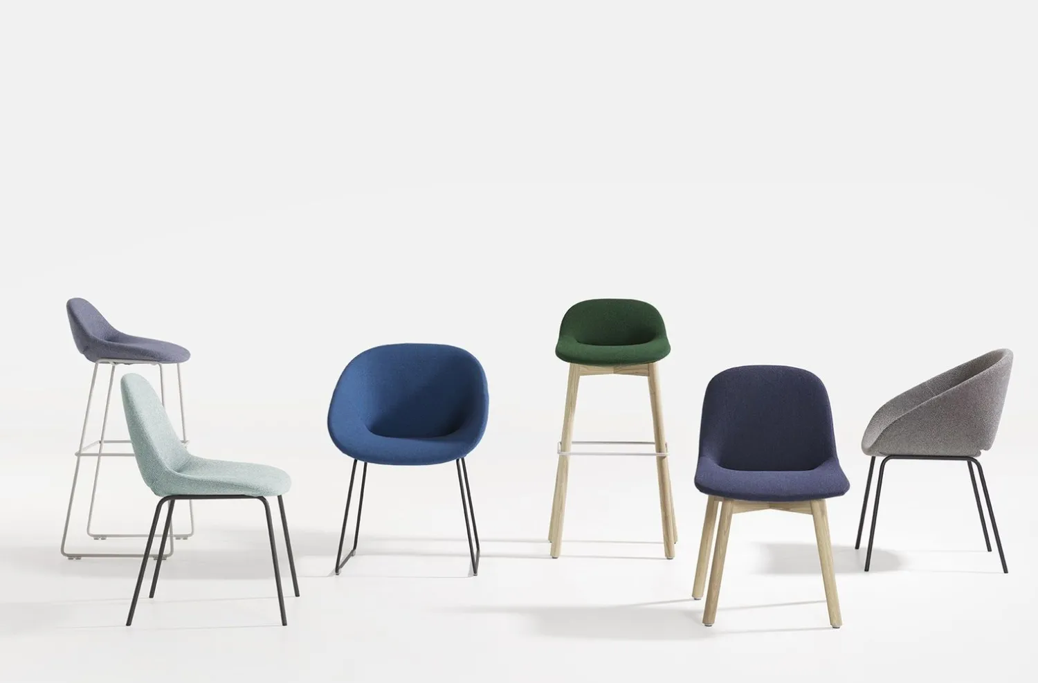 Design Stoelen|Kuipstoelen-Artifort Beso Eetkamerstoel Blauw