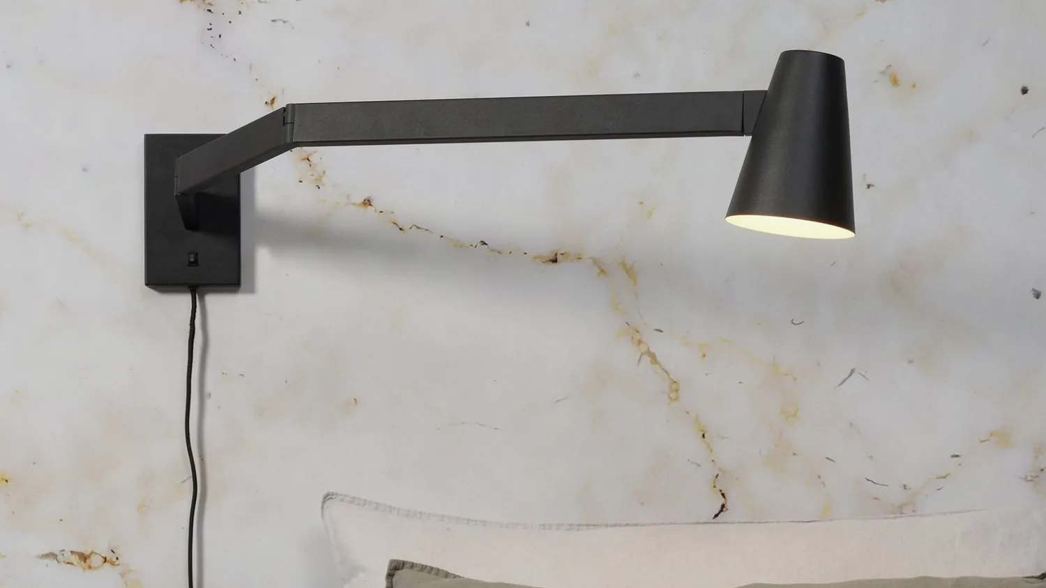 Industriële Wandlampen|Wandlampen-It's about RoMi Biarritz Wandlamp zwart