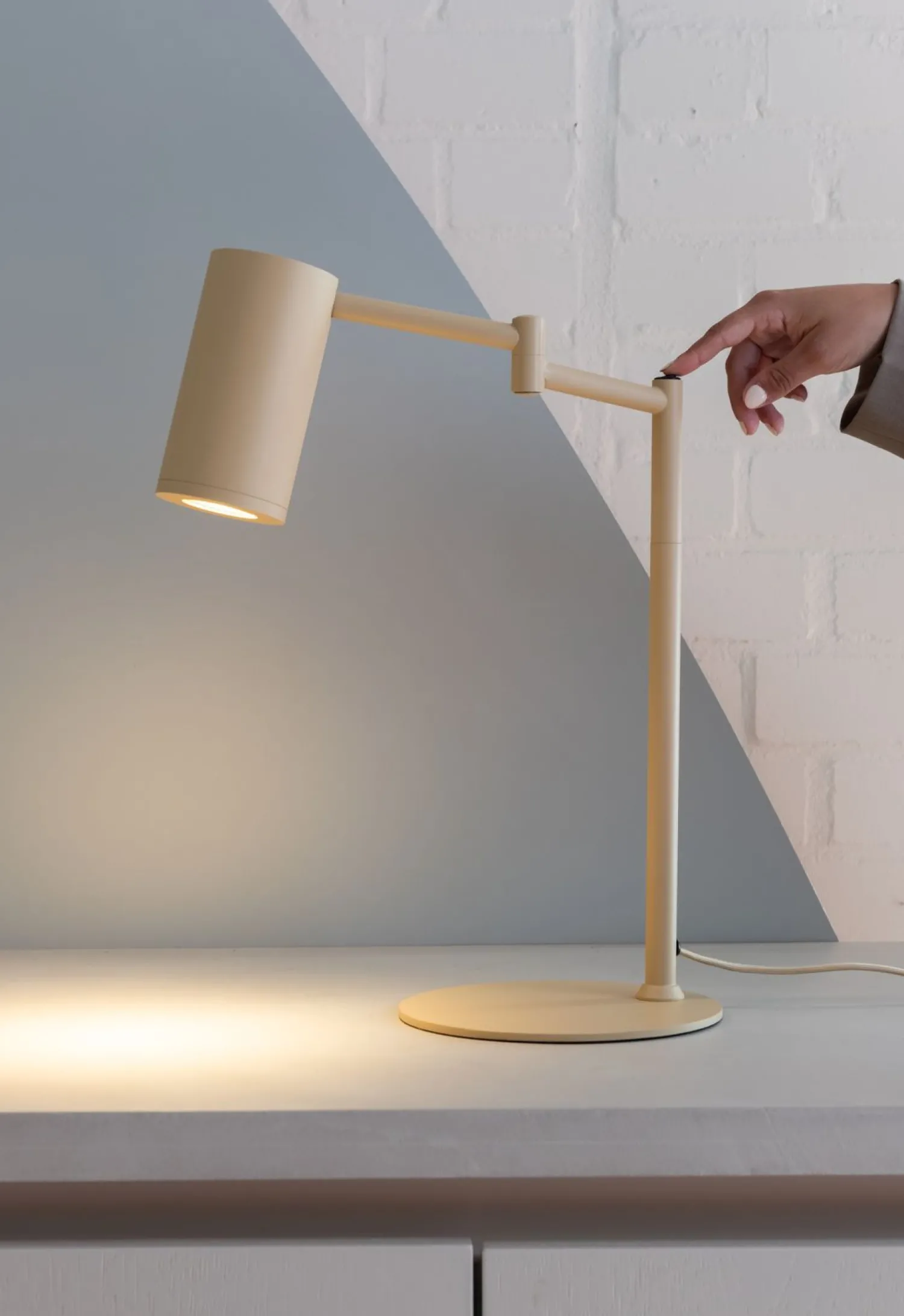 Moderne Tafellampen|Tafellampen-It's about RoMi Bilbao Tafellamp Beige