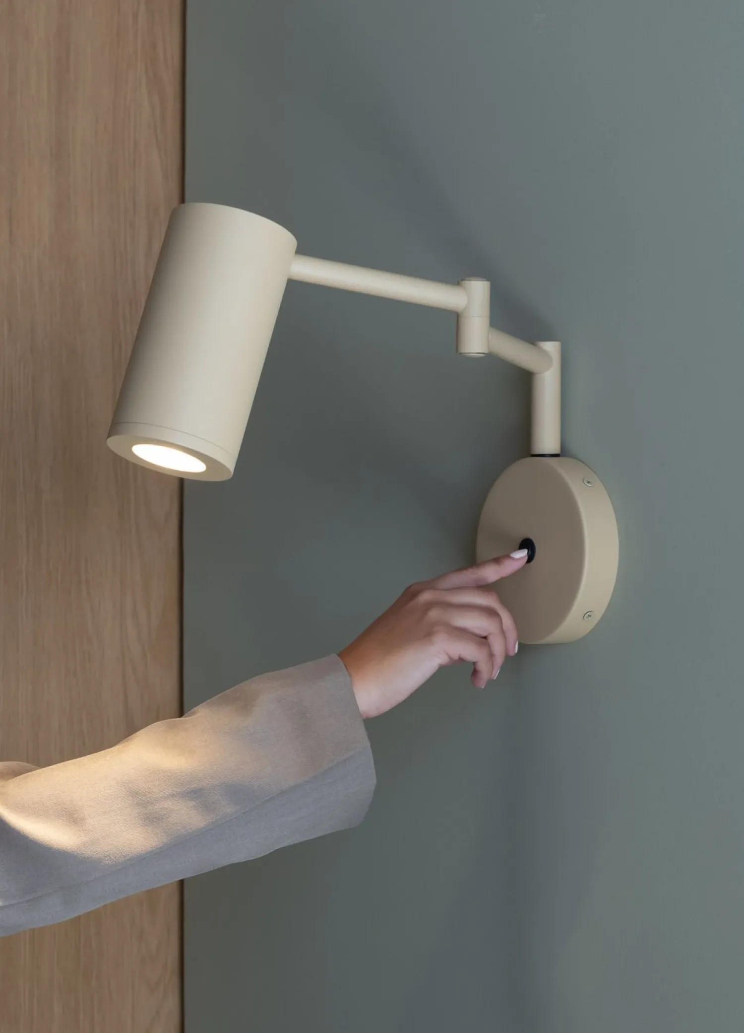 Industriële Wandlampen|Wandlampen-It's about RoMi Bilbao Wandlamp Beige