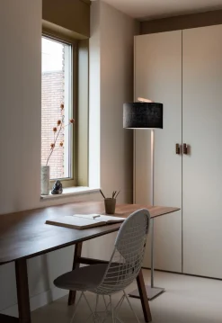 Moderne Vloerlampen|Vloerlampen-It's about RoMi Boston M Vloerlamp Sand, Black