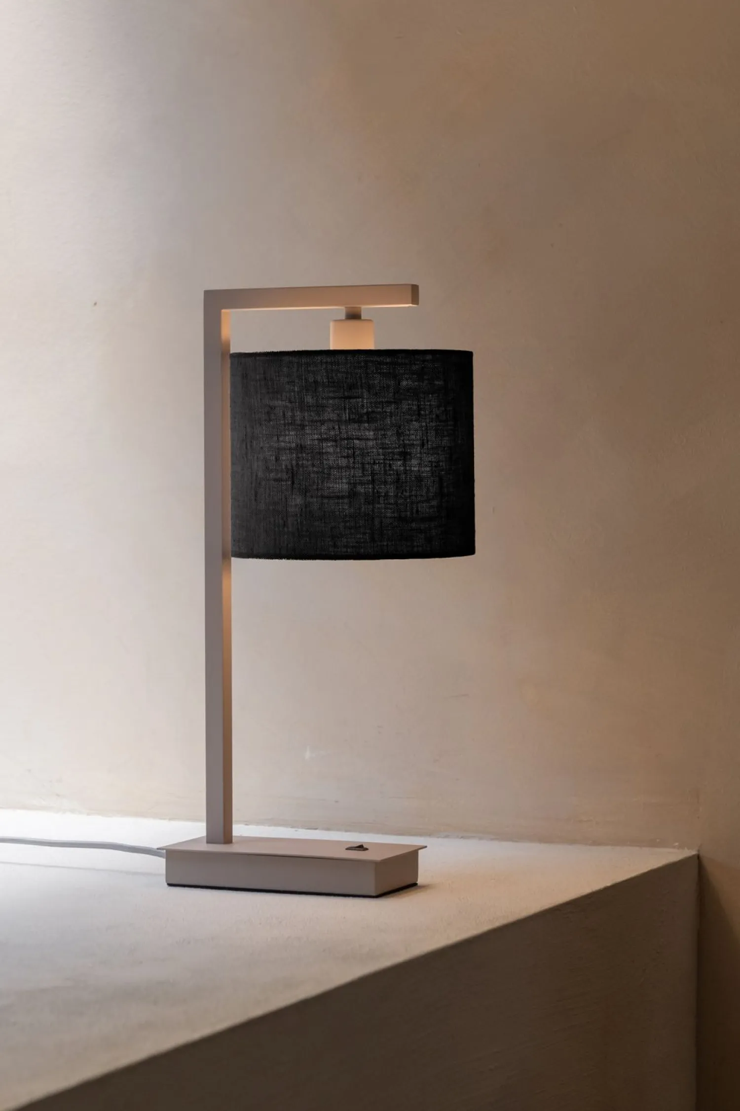 Moderne Tafellampen|Tafellampen-It's about RoMi Boston Tafellamp Sand, Black