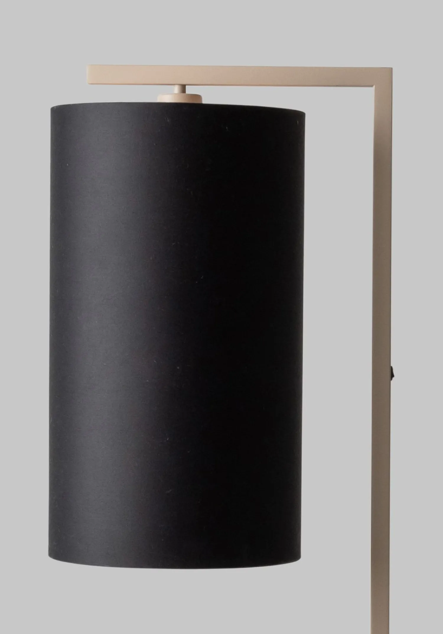 Moderne Vloerlampen|Vloerlampen-It's about RoMi Boston Vloerlamp Sand, Black