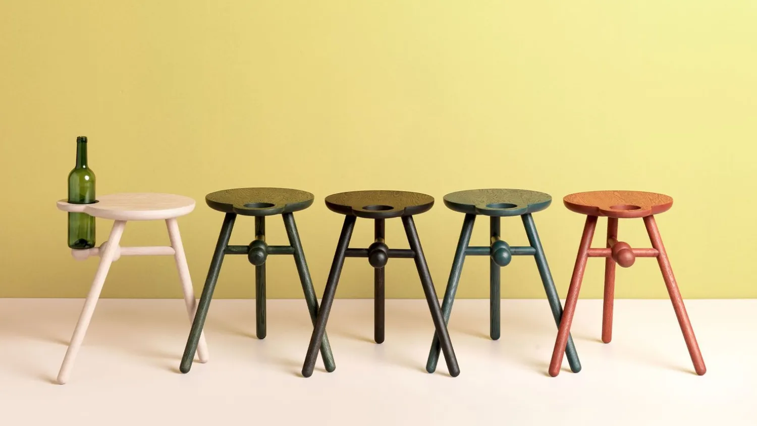 Houten Bijzettafels|Ronde Bijzettafels-Pode Bottle Stool Bijzettafel zwart