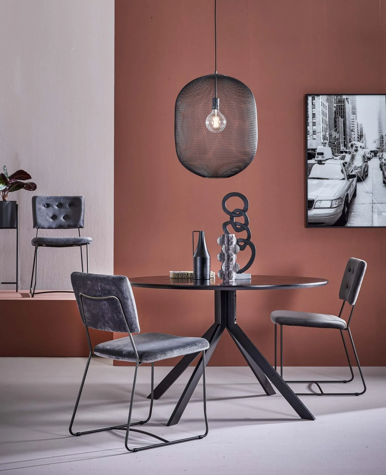 Ronde Eettafels-Trendhopper Bruno Eettafel Zwart
