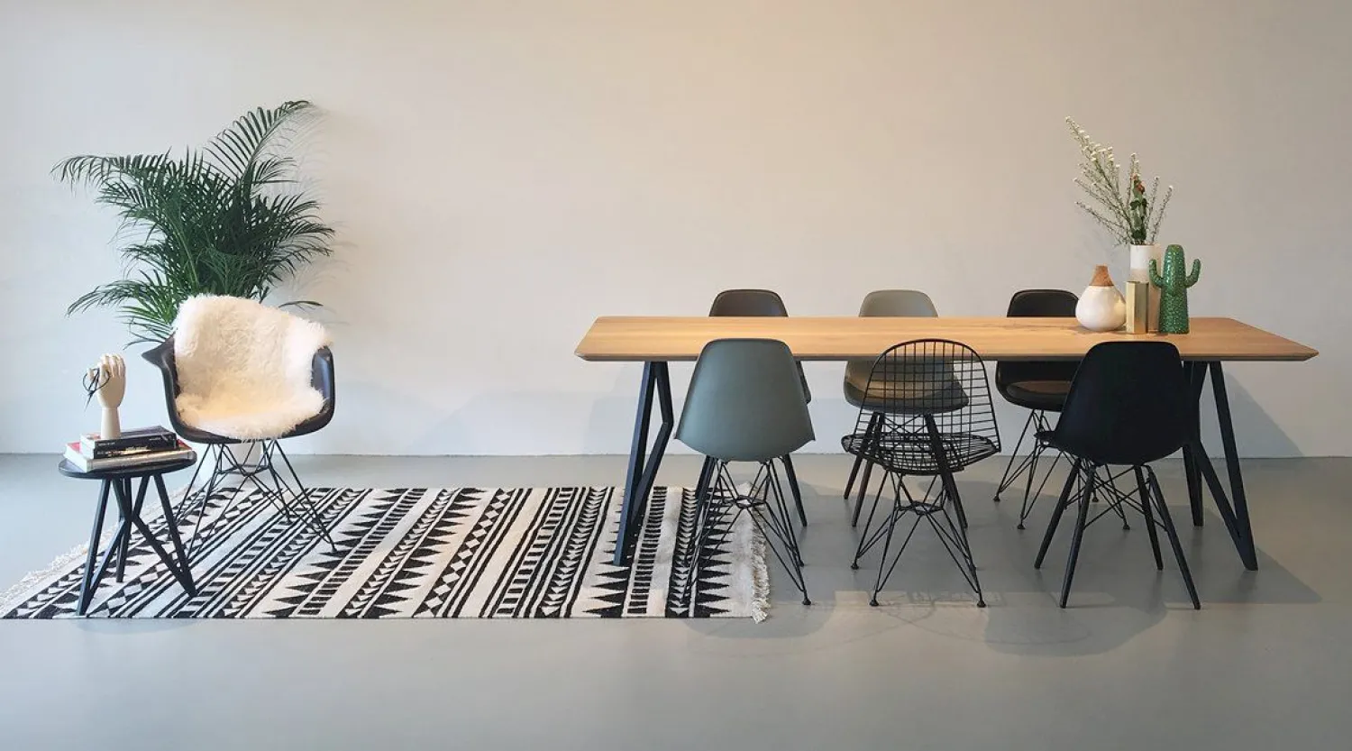 Houten Eettafels|Rechthoekige Eettafels-Studio HENK Butterfly Black Eettafel Naturel