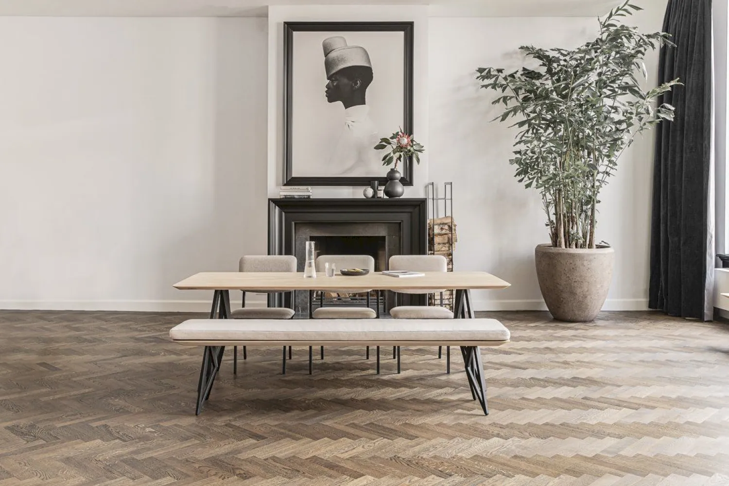 Houten Eettafels|Rechthoekige Eettafels-Studio HENK Butterfly Black Eettafel Naturel