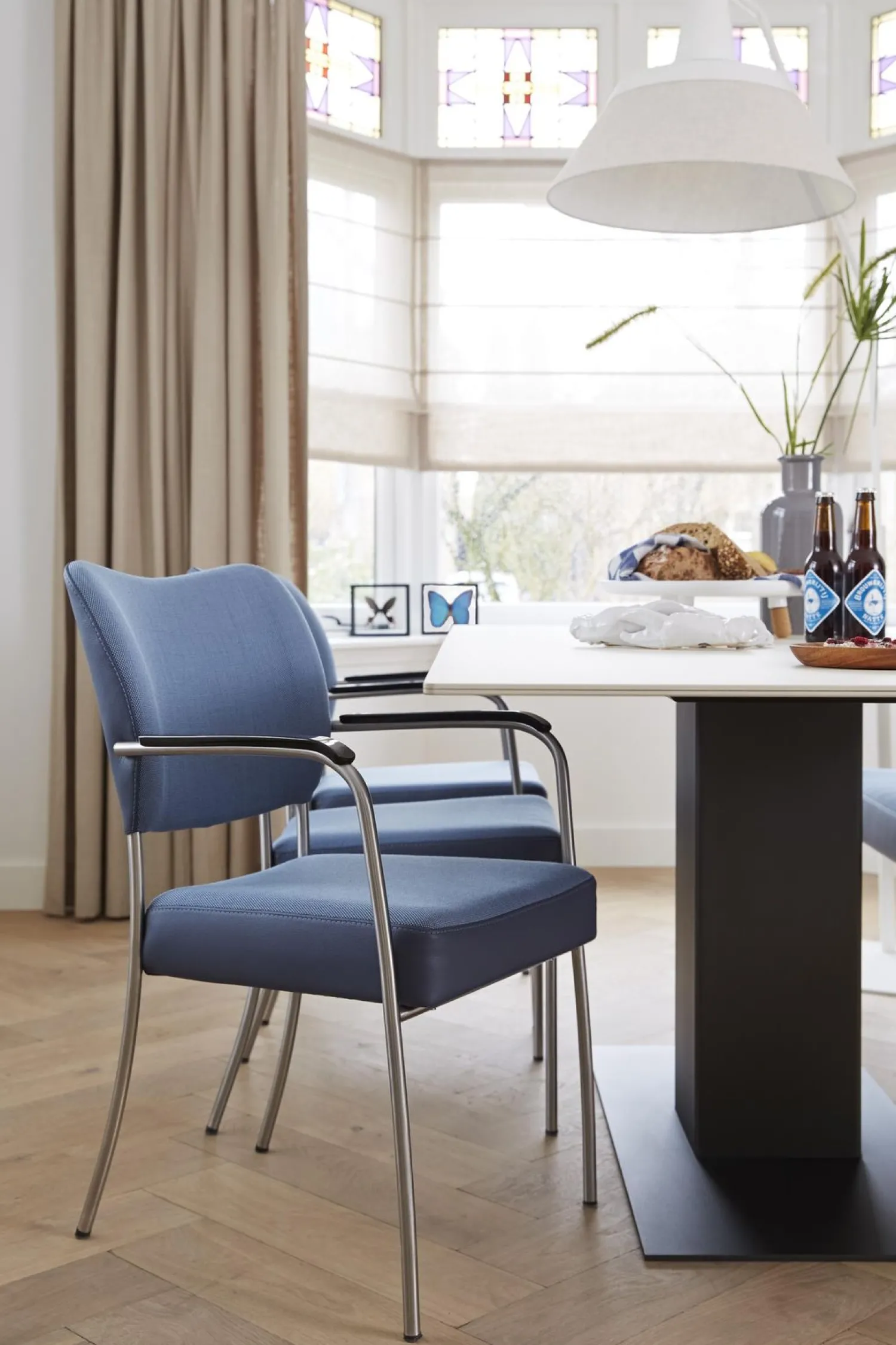 Design Stoelen|Eetkamerstoelen Met Armleuning-Bert Plantagie Chacha Armstoel Naturel