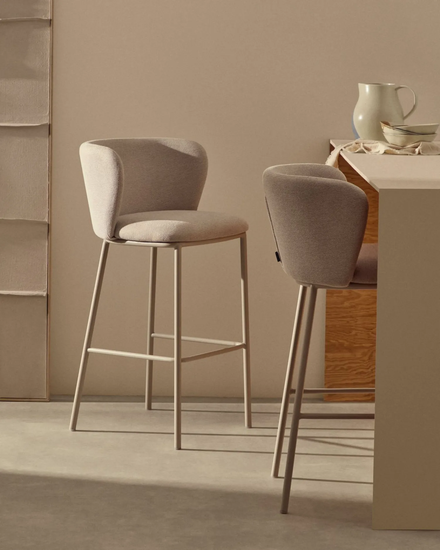 Stoffen Barkrukken-Kave Home Ciselia Barstoel Beige