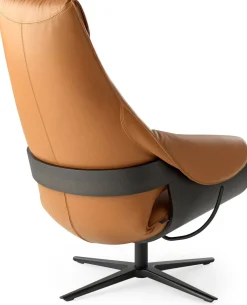 Design Fauteuils-Leolux Cream Plus Fauteuil Cream, Walnut