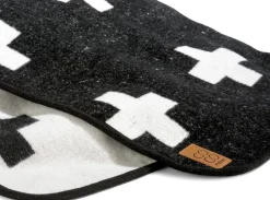 Sierkussens & Plaids-COCO maison Cross Plaid zwart