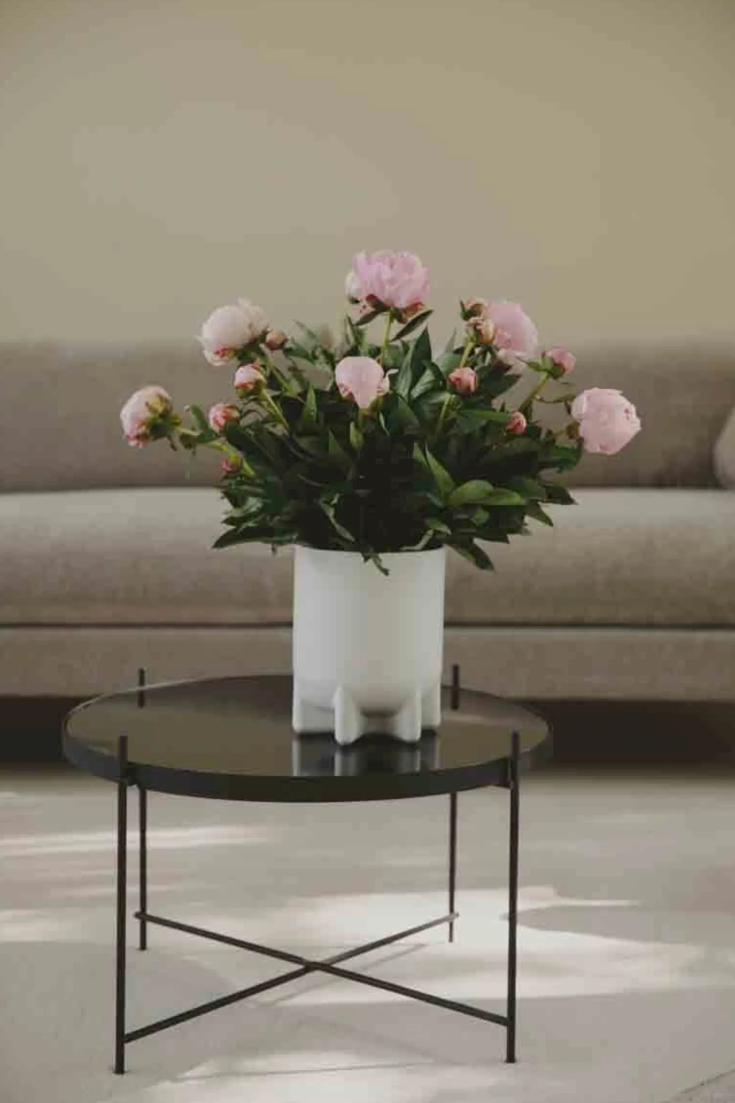Glazen Bijzettafels|Ronde Bijzettafels-Zuiver Cupid L Bijzettafel Black