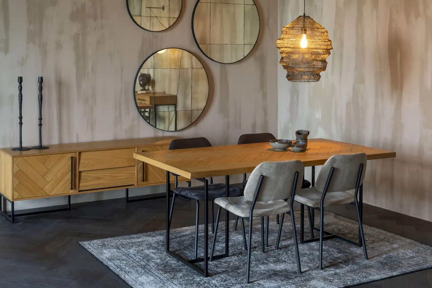 Eetkamerstoelen Zonder Armleuning-Dutchbone Darby Eetkamerstoel Beige