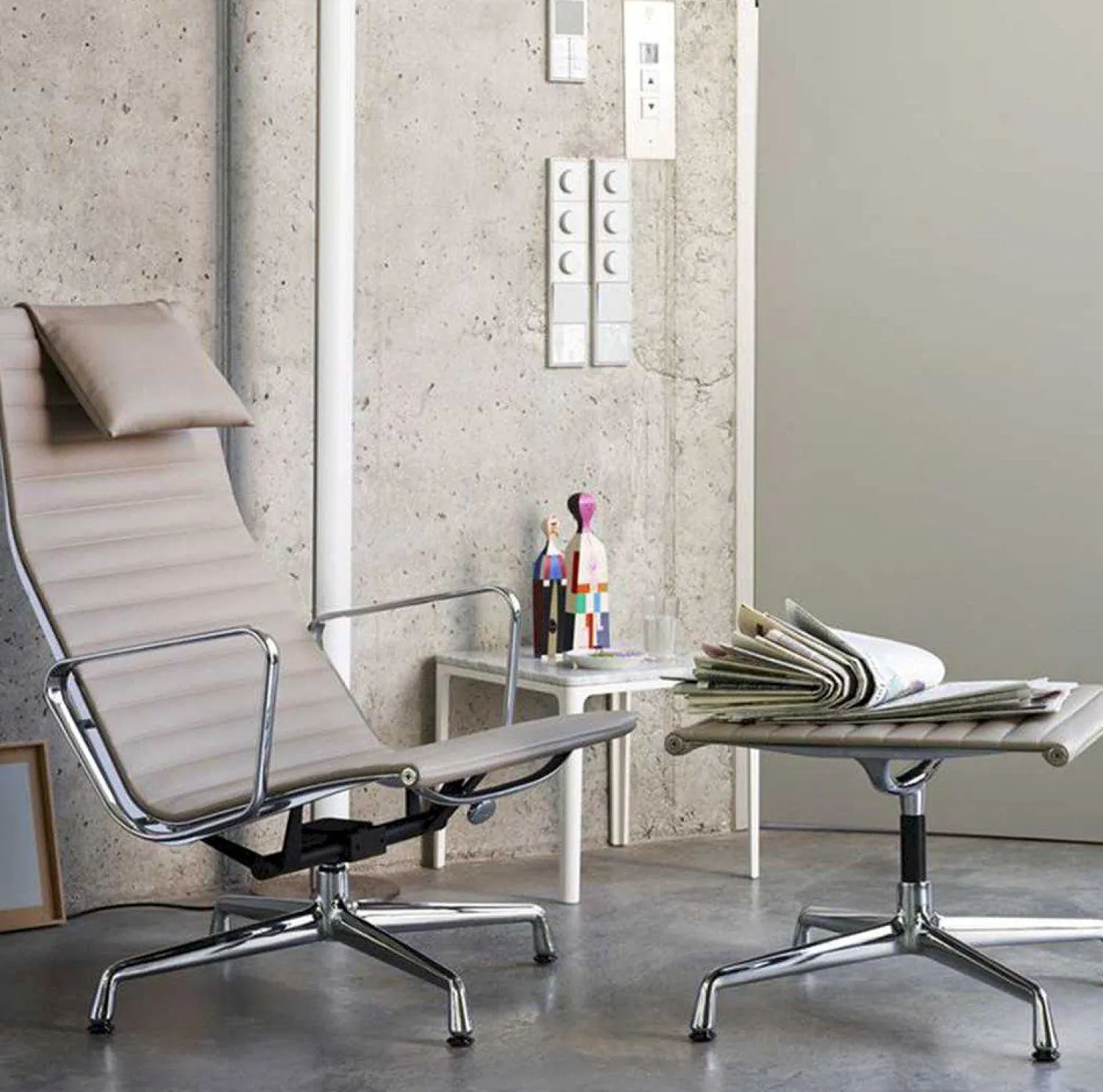 Design Fauteuils-Vitra Eames EA 124 Fauteuil Zwart