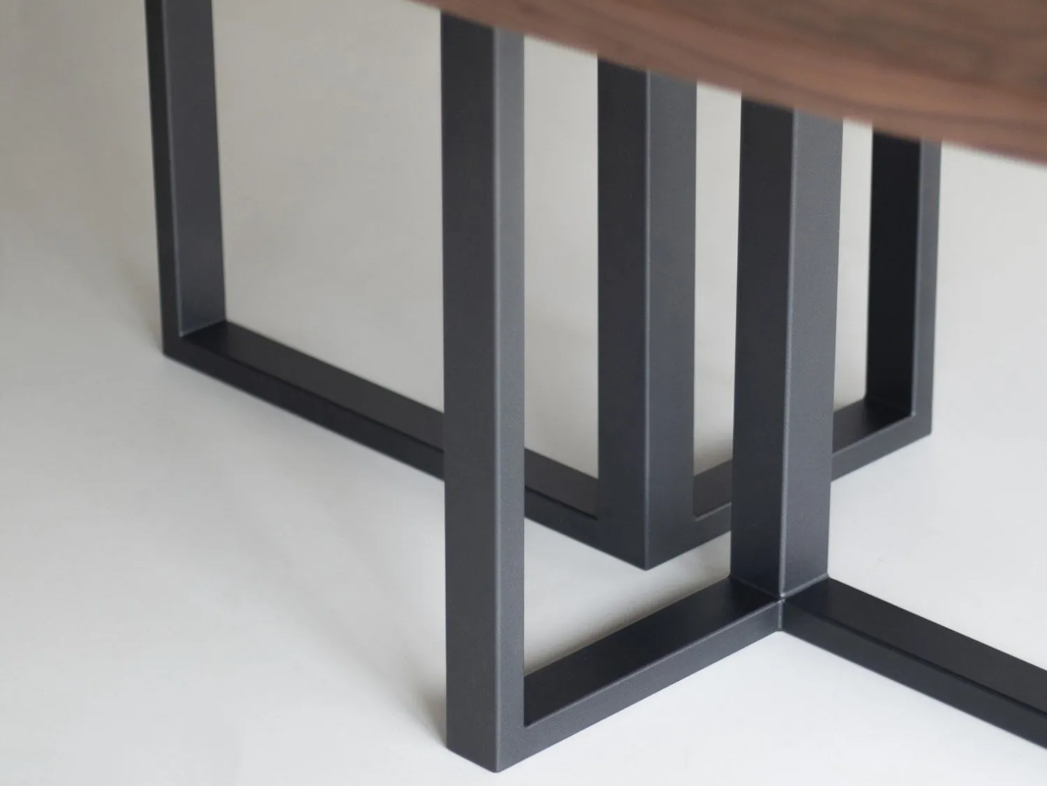 Houten Eettafels|Ovale Eettafels-Bert Plantagie Eris Eettafel Naturel
