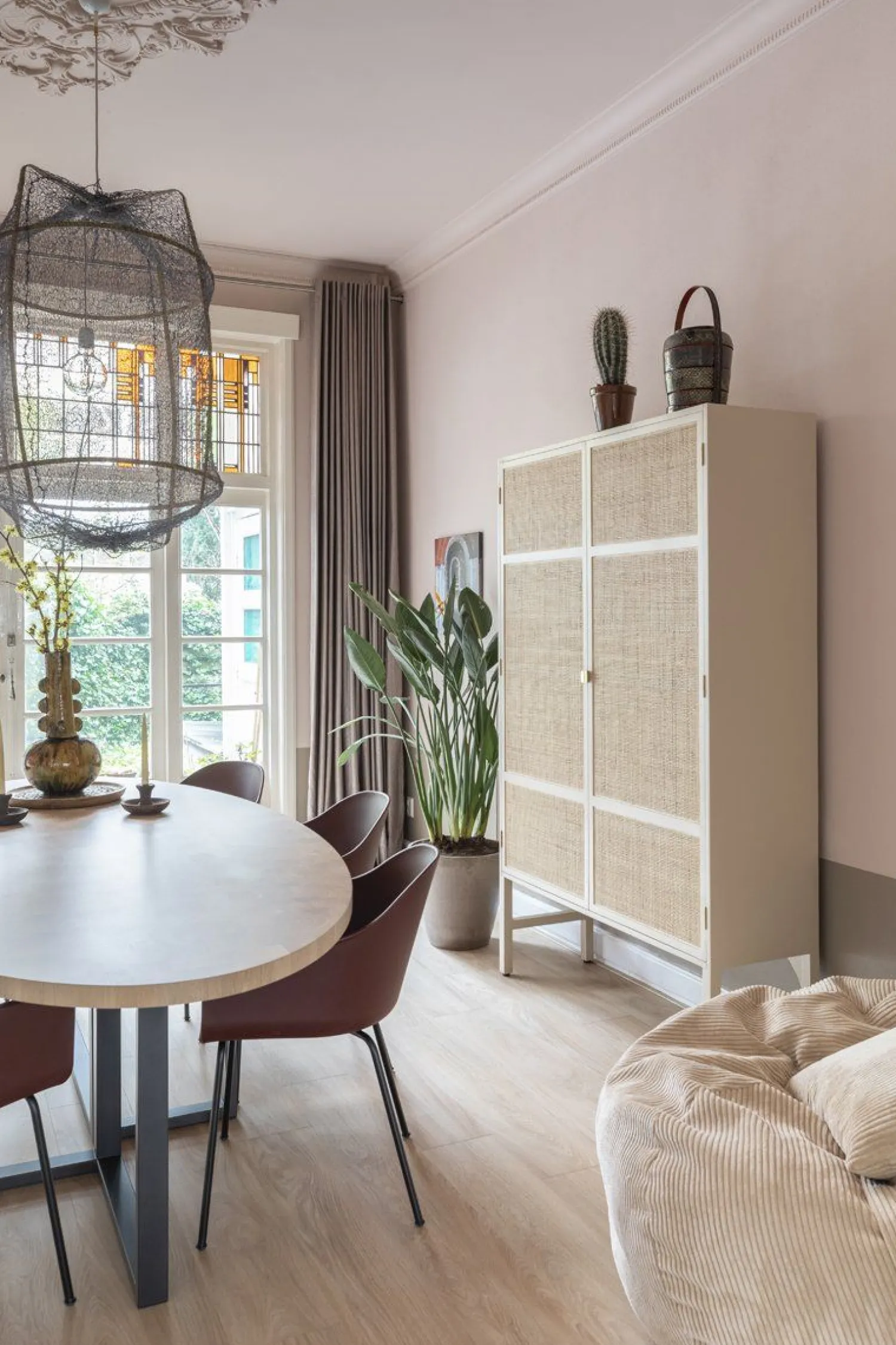 Houten Eettafels|Ovale Eettafels-Bert Plantagie Eris Eettafel Naturel
