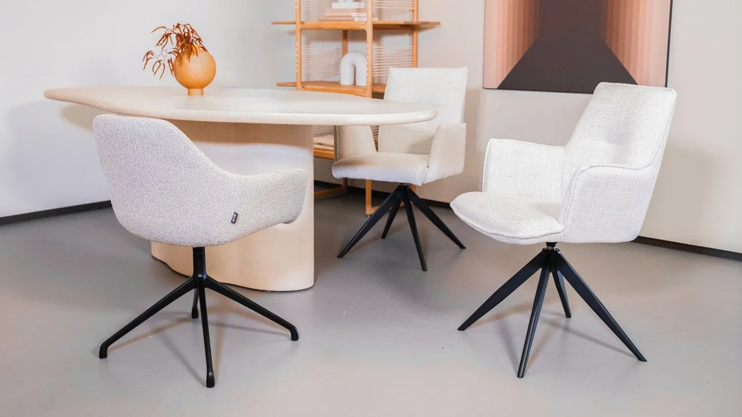 Eetkamerstoelen Met Armleuning-Eijerkamp Collectie Etan Armstoel Beige