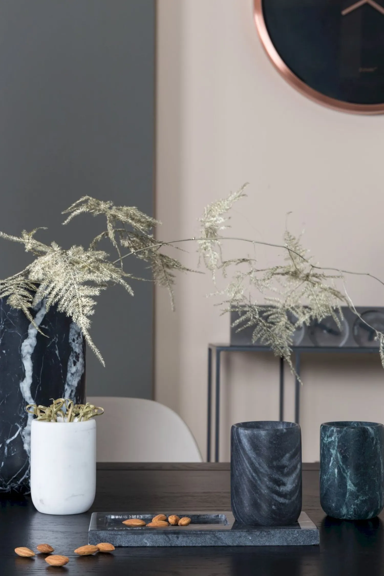 Vazen & Potten-Zuiver Fajen Marble Vaas Black