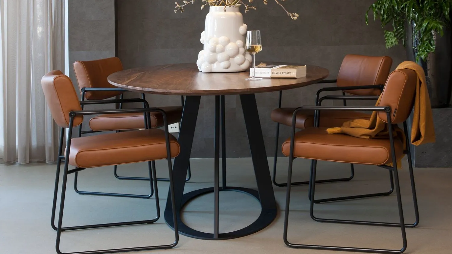 Houten Eettafels|Ovale Eettafels-Harvink Fier Eettafel Bruin