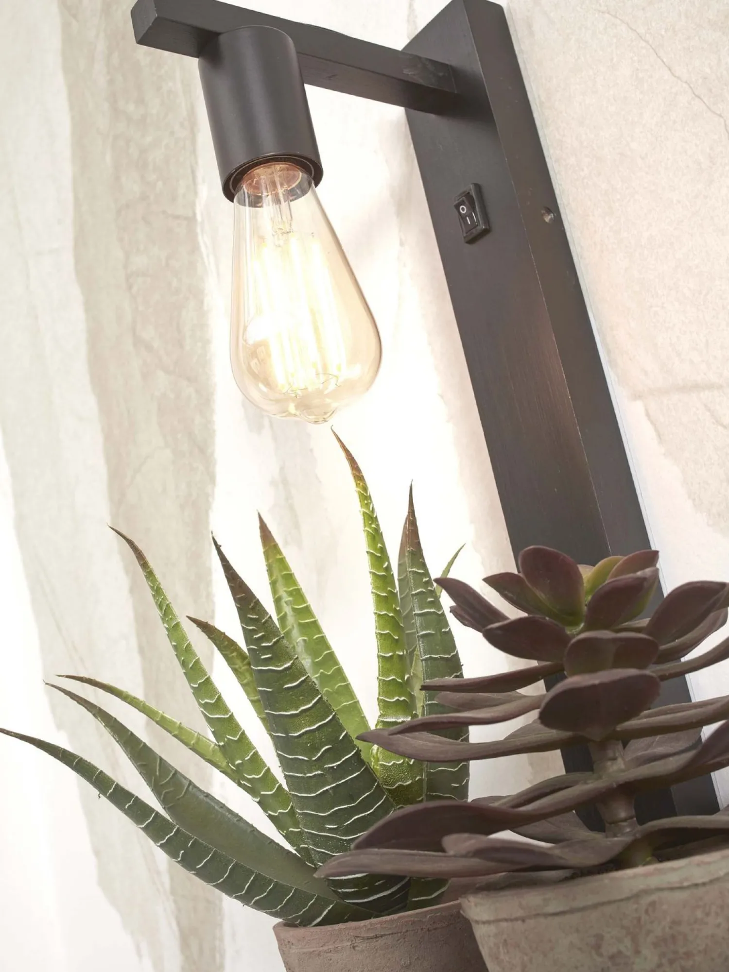 Industriële Wandlampen|Wandlampen-Good&Mojo Flores Wandlamp Black