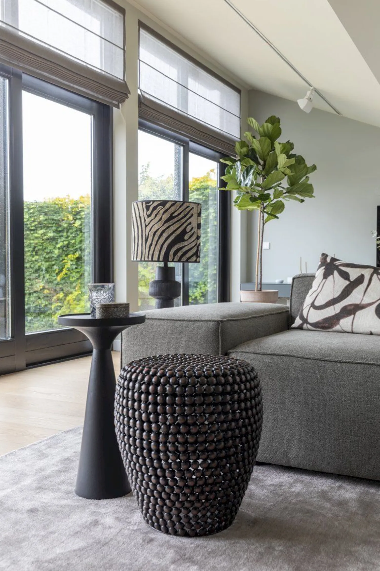 Ronde Bijzettafels-Zuiver Floss Bijzettafel Black