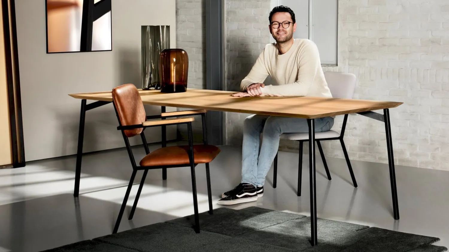 Houten Eettafels|Rechthoekige Eettafels-Studio HENK Flyta Eettafel Naturel