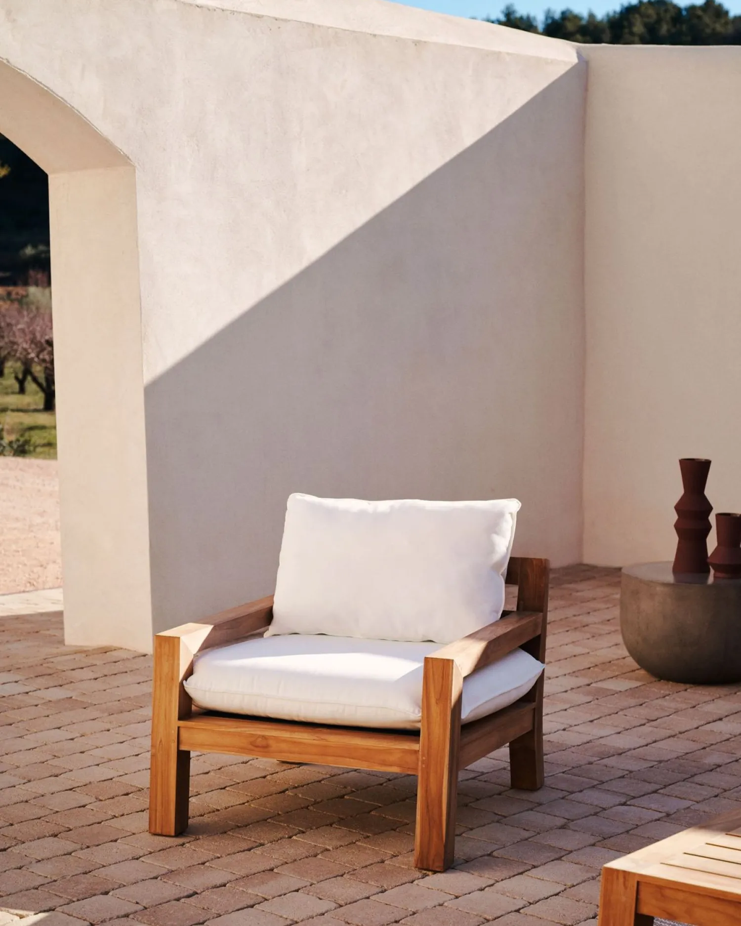 Tuinstoelen-Kave Home Forcanera Outdoor Fauteuil Wit