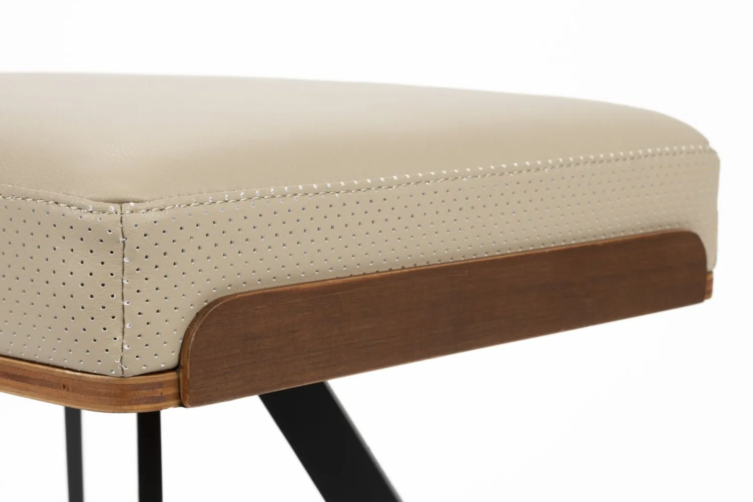 Hockers|Poefs-Zuiver Frie Hocker Beige