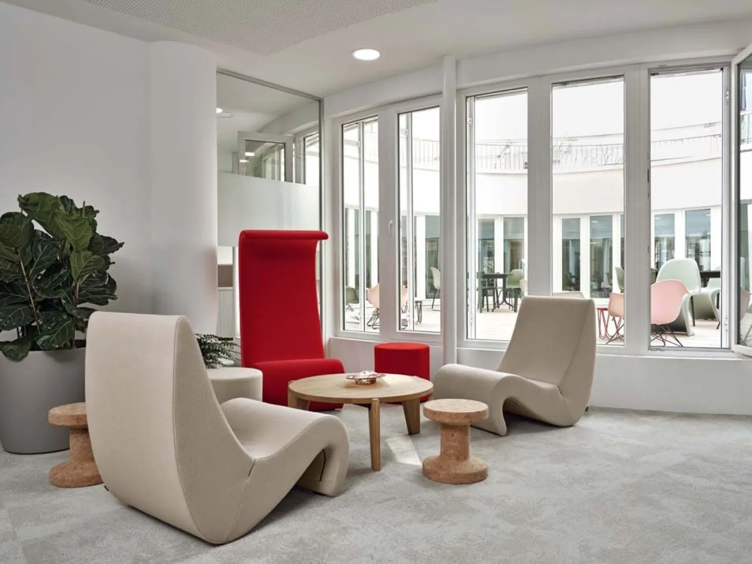 Design Salontafels|Houten Salontafels-Vitra Guéridon Salontafel Naturel