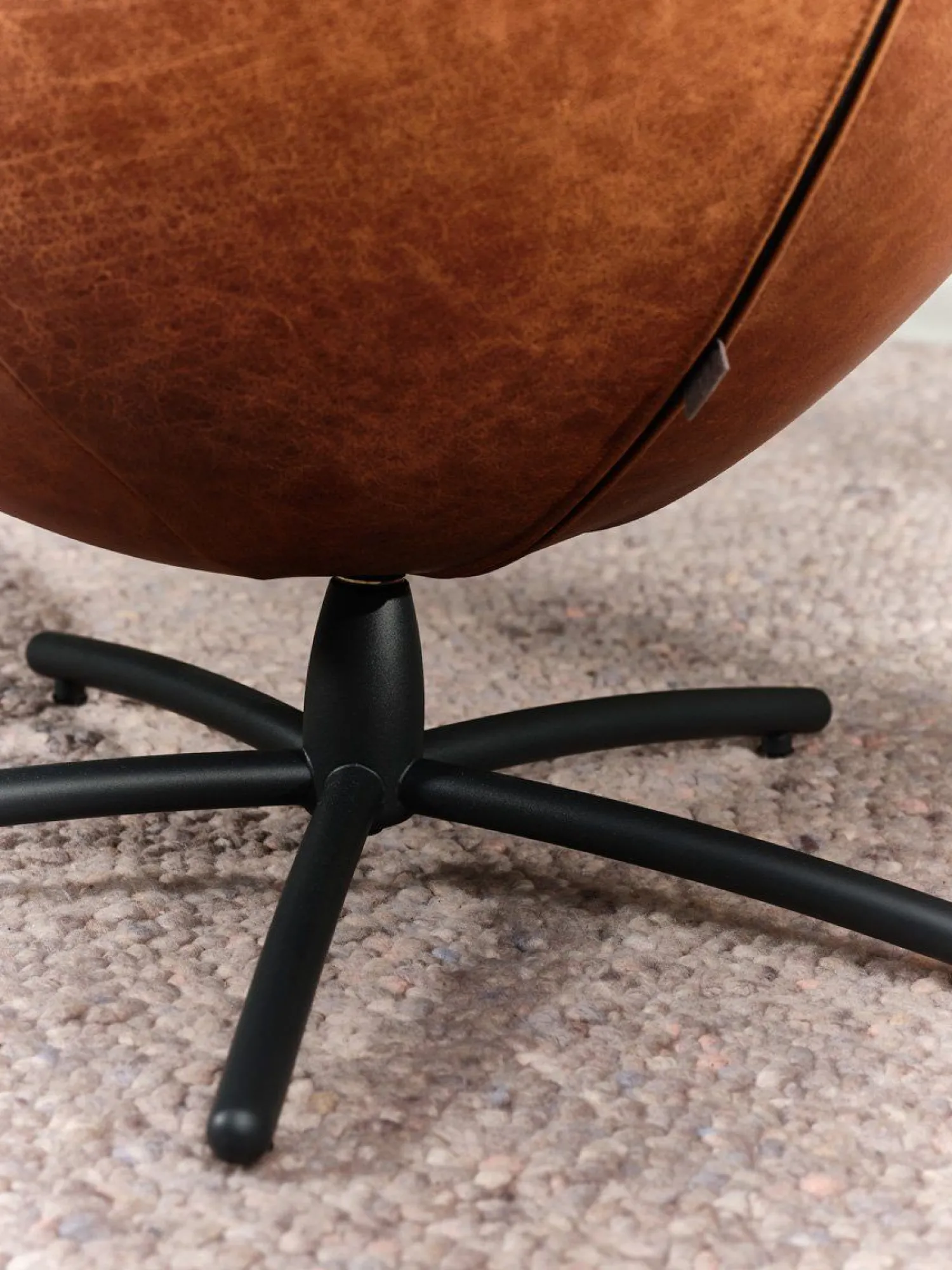 Ronde Fauteuils|Draaifauteuils-LABEL Vandenberg Hidde Soft Fauteuil Bruin