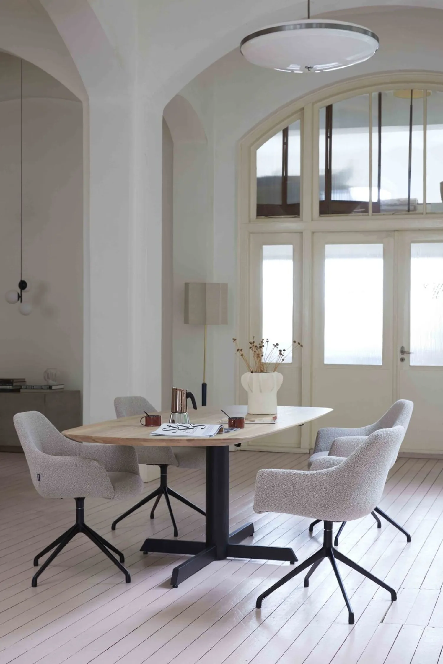 Eetkamerstoelen Met Armleuning-Eijerkamp Collectie Ids Eetkamerstoel Nude
