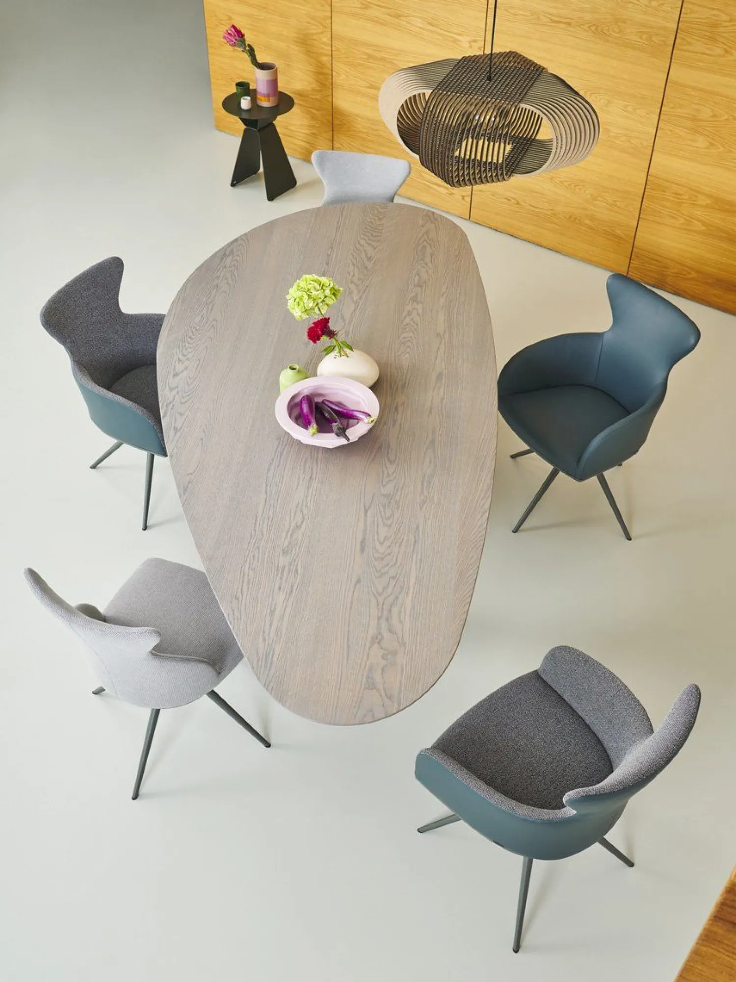 Design Stoelen|Draaibare Eetkamerstoelen-Bert Plantagie Iuno Eetkamerstoel Amaretto