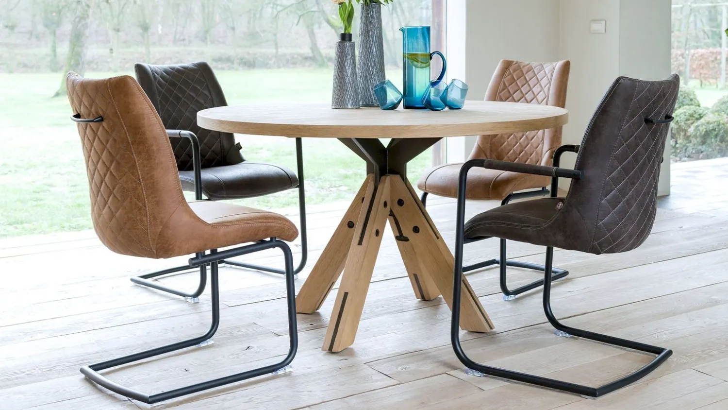 Houten Eettafels|Ronde Eettafels-Henders en Hazel Jardino Rond Eettafel Railway Brown