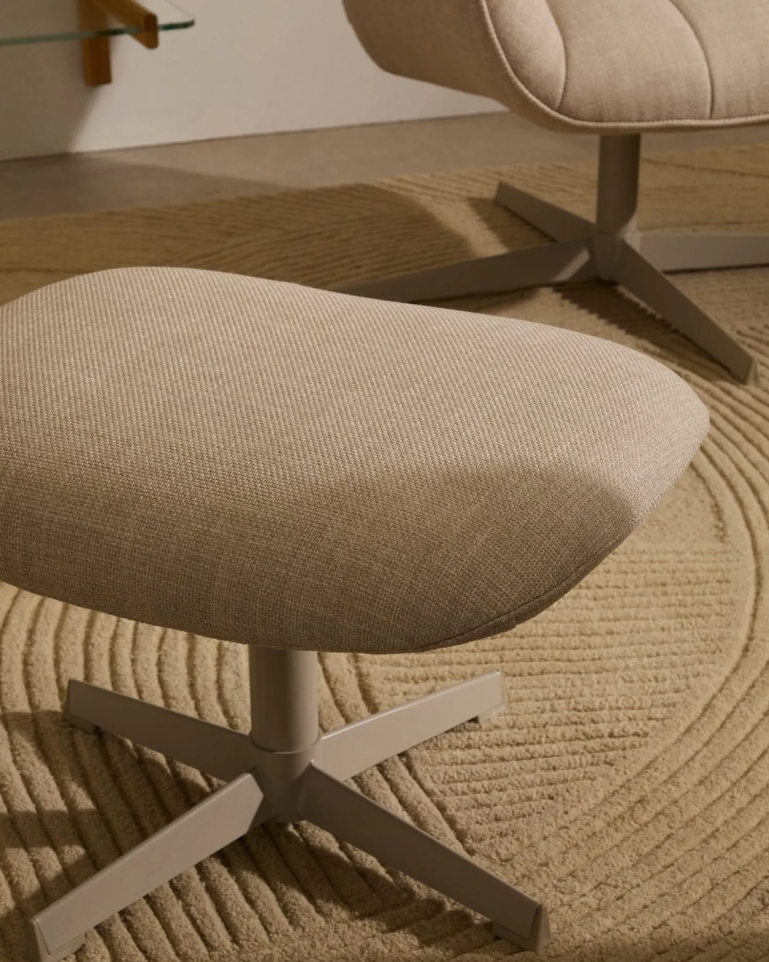 Hockers|Poefs-Kave Home Jaspe Voetenbank Beige