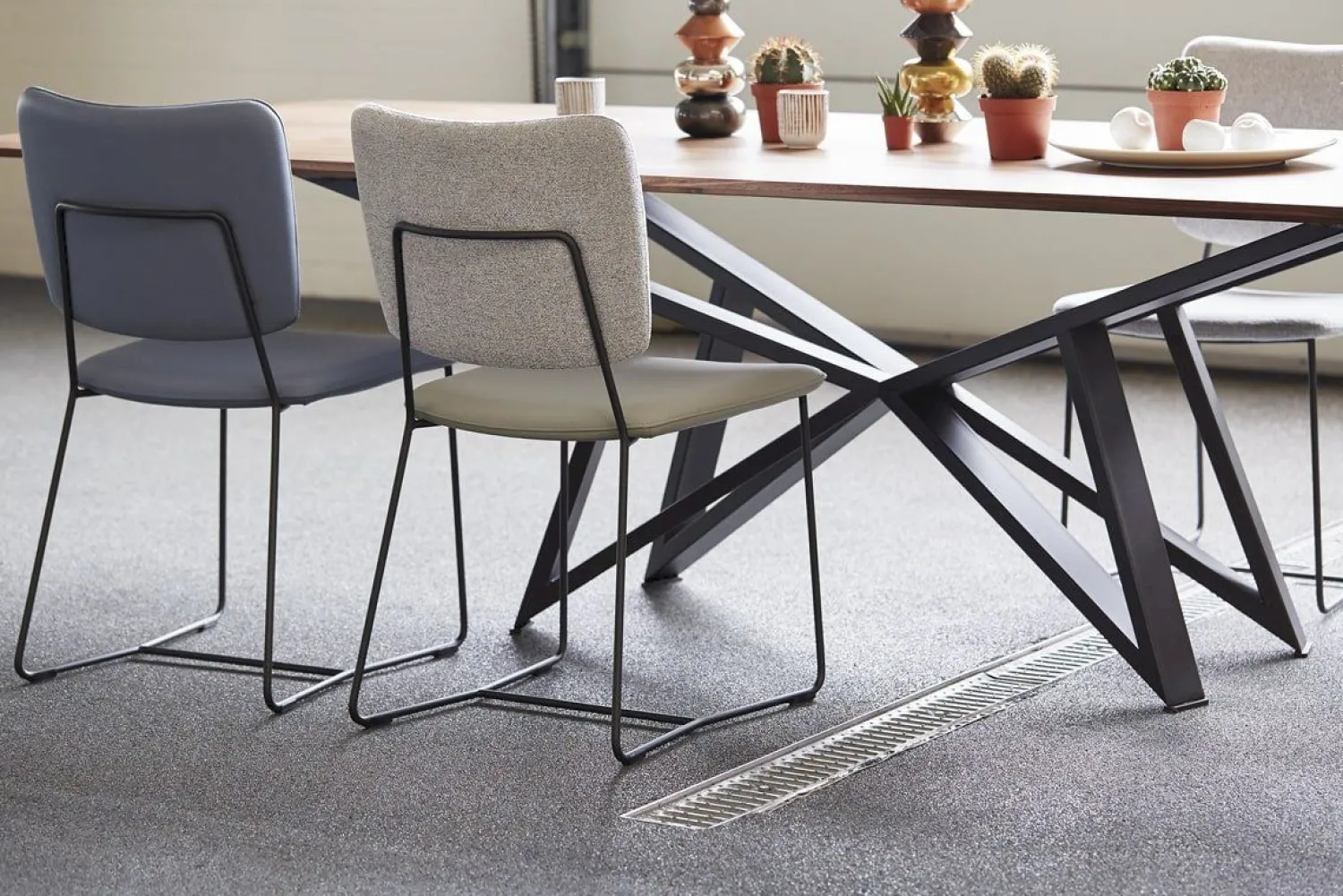 Design Stoelen|Eetkamerstoelen Zonder Armleuning-Bert Plantagie Kiko Eetkamerstoel