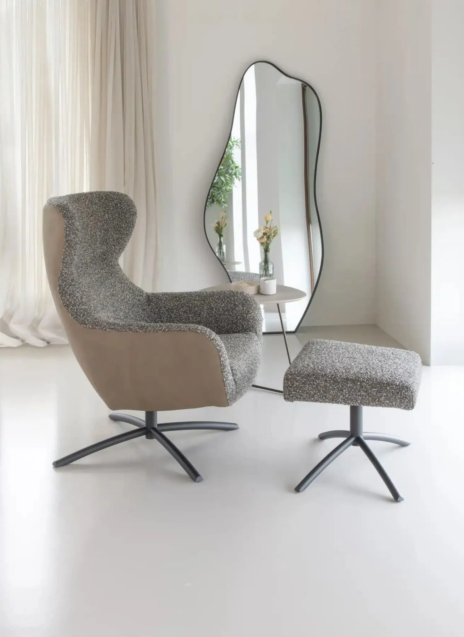 Hockers|Poefs-Bree's New World Layla Hocker Geel