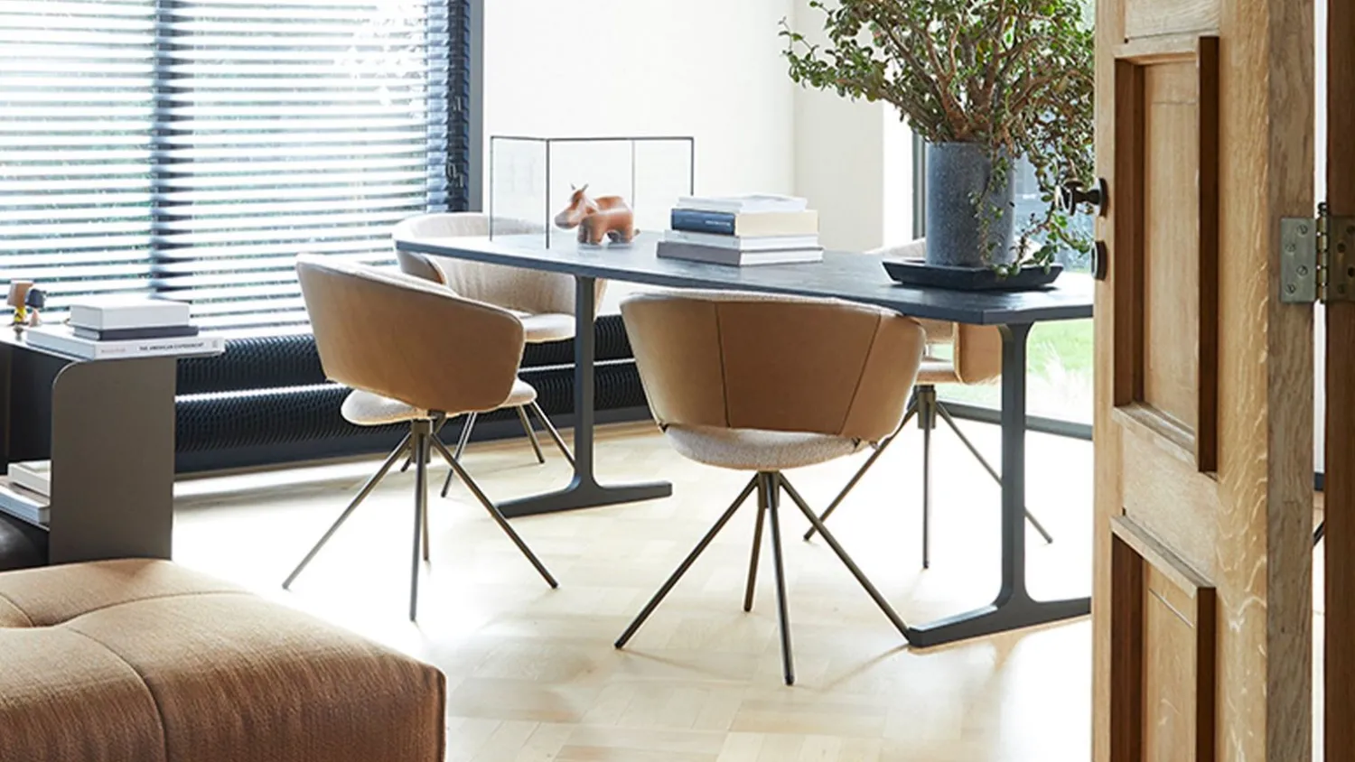 Design Stoelen|Kuipstoelen-LABEL Vandenberg Lola Eetkamerstoel Beige