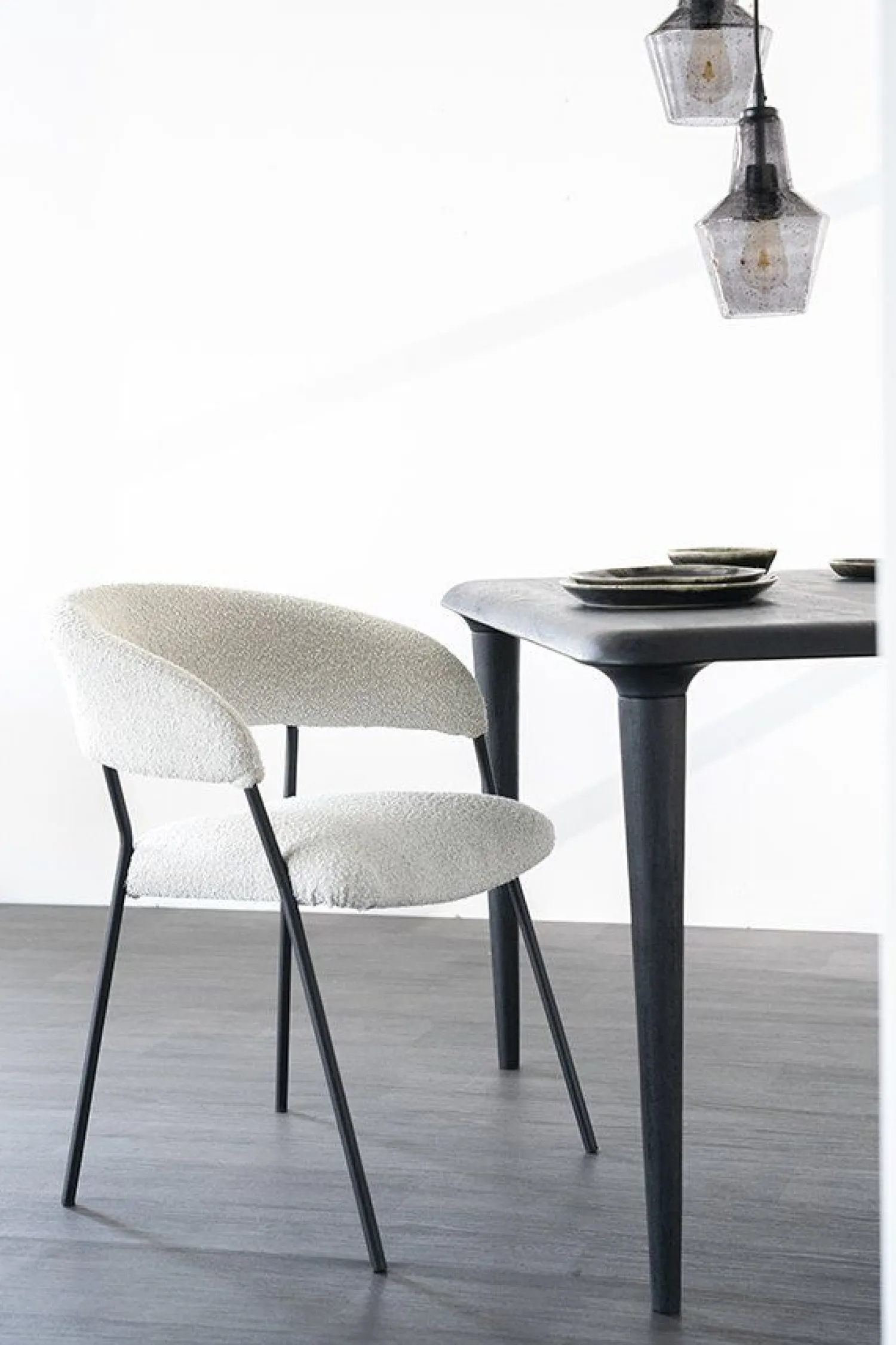 Eetkamerstoelen Met Armleuning-Eleonora Luka Eetkamerstoel Beige